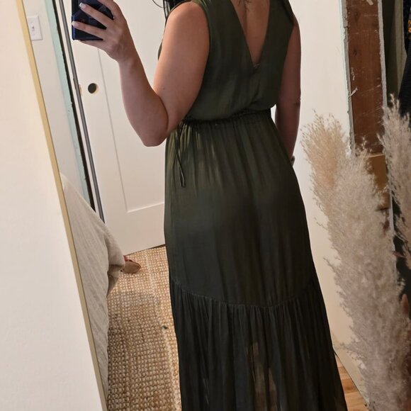 Green flowy dress - Picture 4 of 5